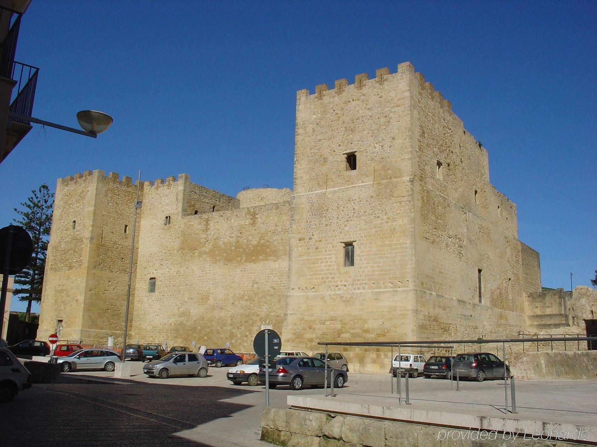 Hotel Villa Mokarta Salemi Exterior photo